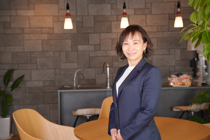山中　美佳